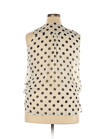 No Boundaries Sleeveless Blouse (view 2)