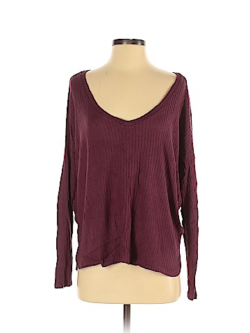 American Eagle Outfitters Pullover Sweater (view 1)