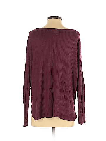 American Eagle Outfitters Pullover Sweater (view 2)