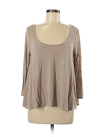 American Eagle Outfitters 3/4 Sleeve Top (view 1)