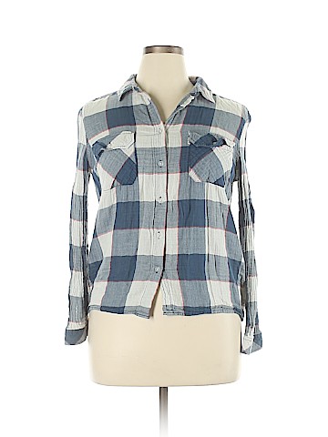 Levi's Long Sleeve Button-Down Shirt (view 1)