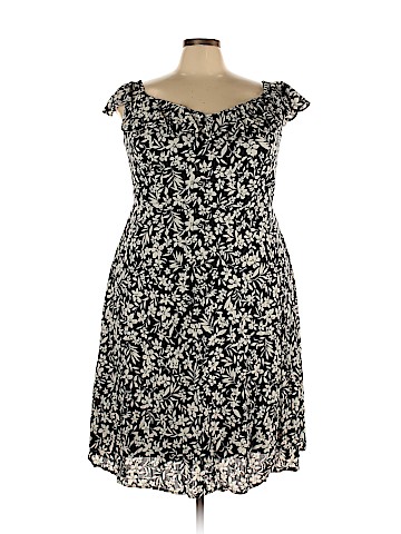Old Navy Casual Dress (view 1)