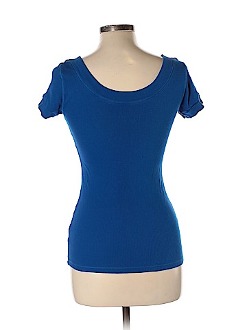 Victoria's Secret Short Sleeve T-Shirt (view 2)