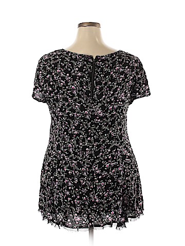 Torrid Short Sleeve Top (view 2)