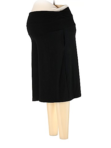 Old Navy - Maternity Shorts (view 1)