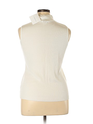 Croft & Barrow Sleeveless Top (view 2)