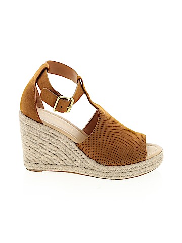 City Classified Wedges (view 1)