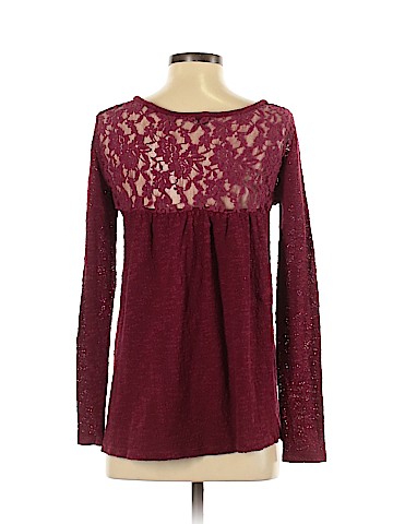 American Eagle Outfitters Pullover Sweater (view 2)