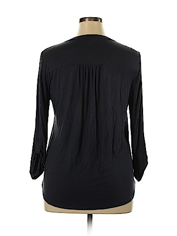 Cable & Gauge 3/4 Sleeve Button-Down Shirt (view 2)