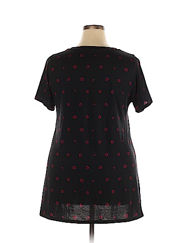 Lularoe Short Sleeve T-Shirt (view 2)