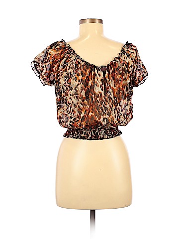 Ali & Kris Short Sleeve Blouse (view 2)