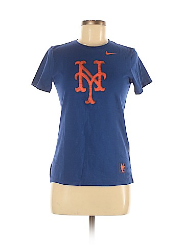 Nike Active T-Shirt (view 1)