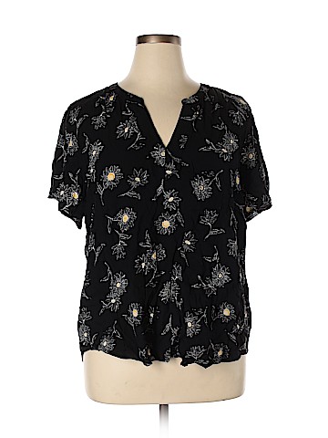 Old Navy Short Sleeve Blouse (view 1)