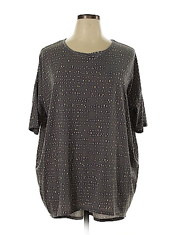 Lularoe Short Sleeve T-Shirt (view 1)