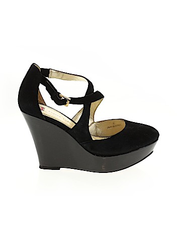 Elaine Turner Wedges (view 1)