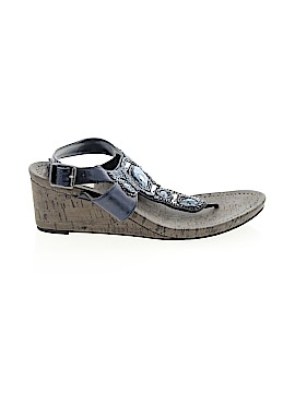 Simply Vera Vera Wang Size 9 1/2