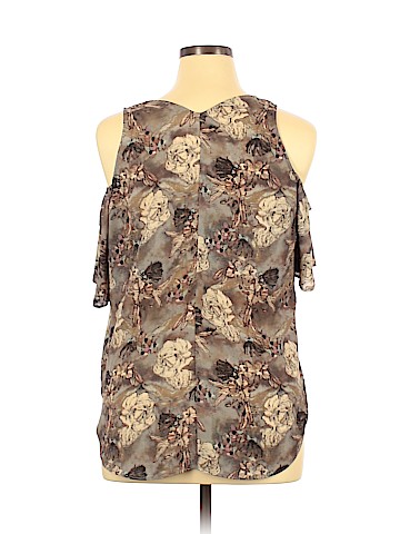 14th & Union Short Sleeve Blouse (view 2)