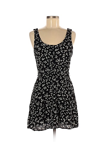 Forever 21 Casual Dress (view 1)