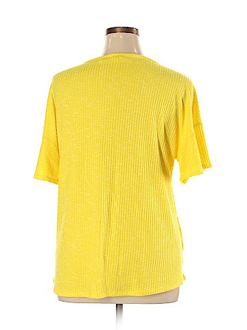 East 5th Short Sleeve Top (view 2)