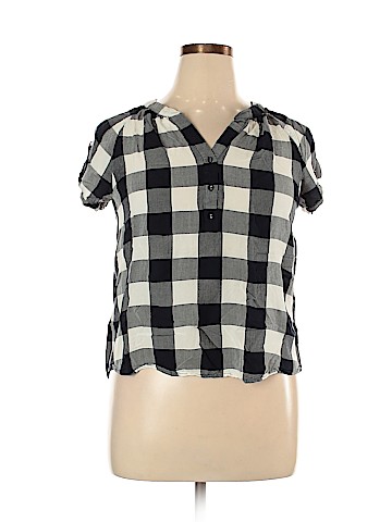 Market and Spruce Short Sleeve Blouse (view 1)