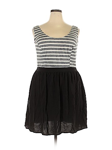 Xhilaration Casual Dress (view 1)