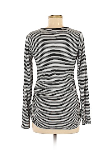 Old Navy - Maternity Long Sleeve T-Shirt (view 2)