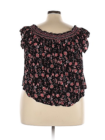 Forever 21 Short Sleeve Top (view 2)