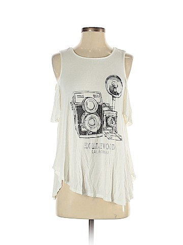 Heart Hips Short Sleeve Top (view 1)