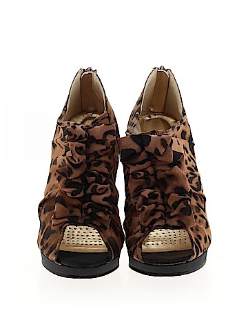 Unbranded Ankle Boots (view 2)