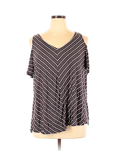 Maurices Short Sleeve Top (view 1)