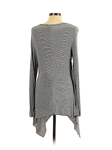 A Pea in the Pod Long Sleeve Top (view 2)