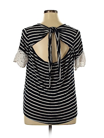 Maurices Short Sleeve Top (view 2)