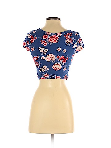 Charlotte Russe Short Sleeve Top (view 2)