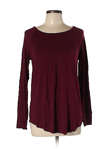 American Eagle Outfitters Long Sleeve T-Shirt (view 1)