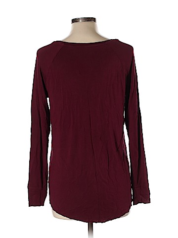 American Eagle Outfitters Long Sleeve T-Shirt (view 2)