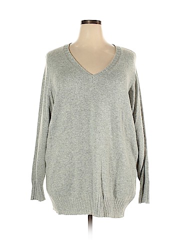 Old Navy Pullover Sweater (view 1)