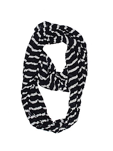 The Limited Scarf (view 1)