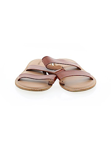 Old Navy Sandals (view 2)