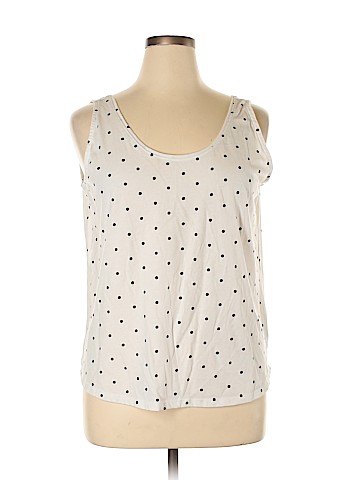 Old Navy Sleeveless T-Shirt (view 1)