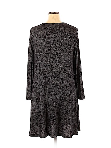 Old Navy Casual Dress (view 2)