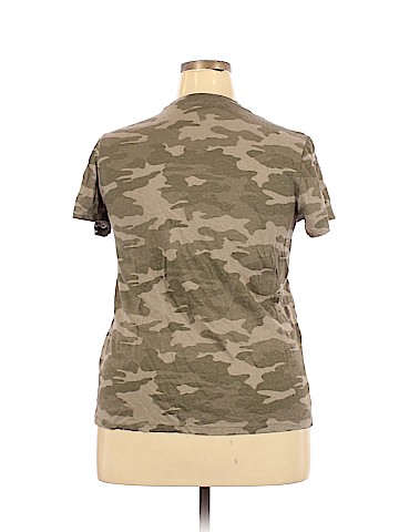 Universal Thread Short Sleeve T-Shirt (view 2)