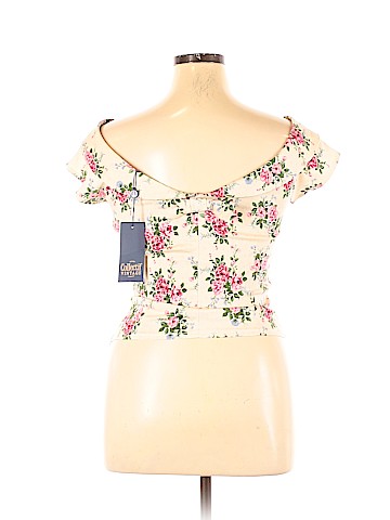 Collectif Vintage Short Sleeve Blouse (view 2)