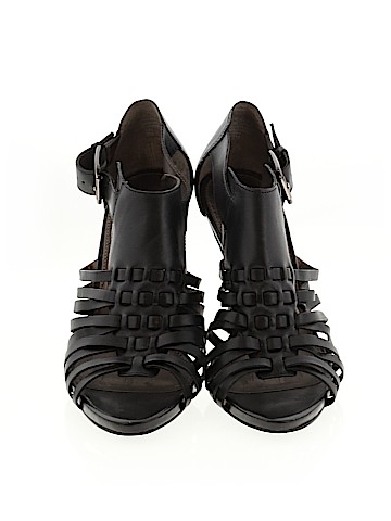 Circa Joan & David Heels (view 2)