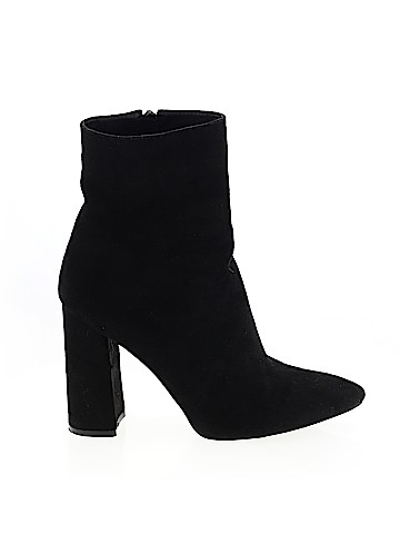 PrettyLittleThing Boots (view 1)