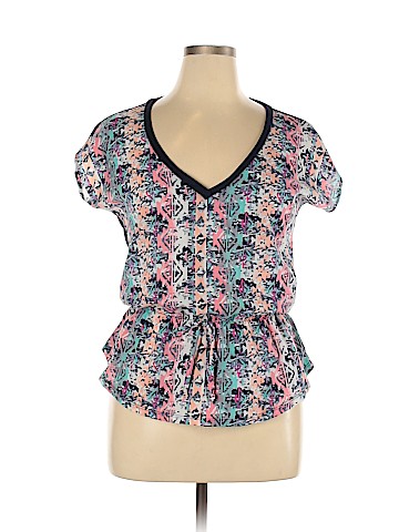 rue21 Short Sleeve Blouse (view 1)