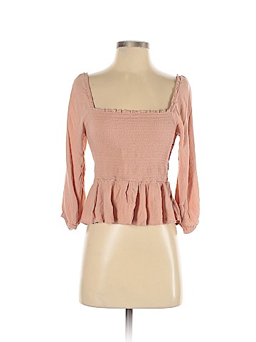 American Eagle Outfitters 3/4 Sleeve Top (view 1)