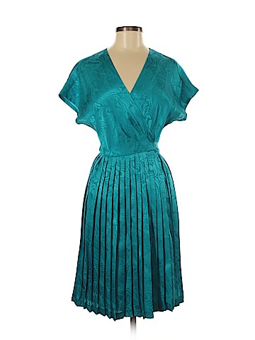 Max and Cleo Casual Dress (view 1)