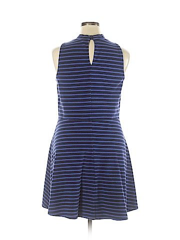 Old Navy Casual Dress (view 2)