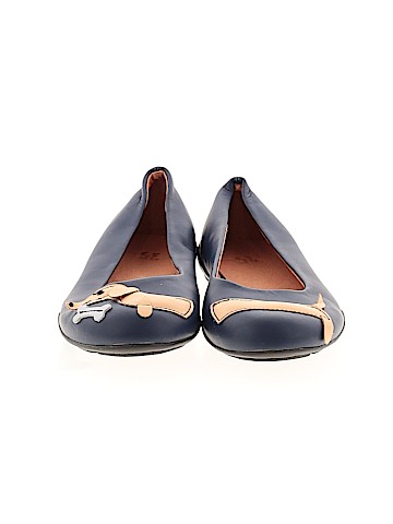 Unbranded Flats (view 2)