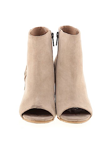 Kenneth Cole REACTION Ankle Boots (view 2)